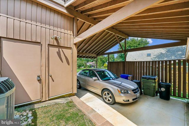 18705 HERITAGE HILLS DR, Brookeville, MD 20833