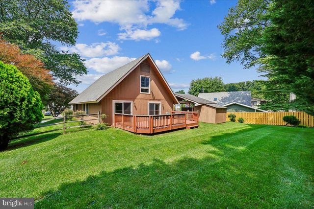 18705 HERITAGE HILLS DR, Brookeville, MD 20833