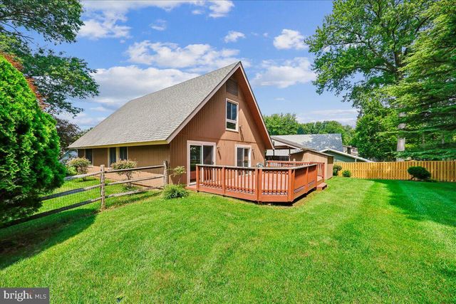 18705 HERITAGE HILLS DR, Brookeville, MD 20833