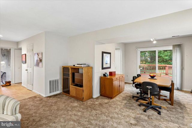 18705 HERITAGE HILLS DR, Brookeville, MD 20833