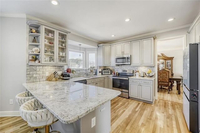 2285 Wildwood Lake Drive, Suwanee, GA 30024