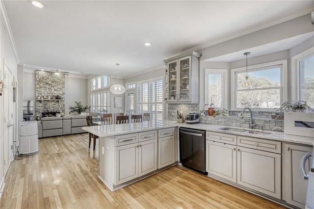 2285 Wildwood Lake Drive, Suwanee, GA 30024