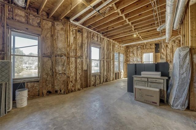 2285 Wildwood Lake Drive, Suwanee, GA 30024