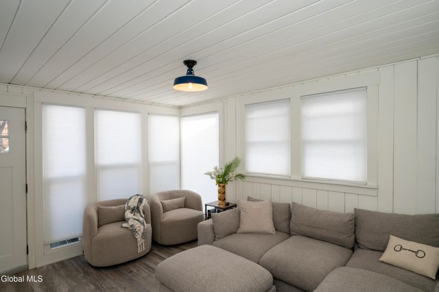 36 Ash Street, Saratoga Springs, NY 12866