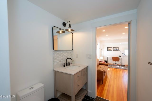 36 Ash Street, Saratoga Springs, NY 12866