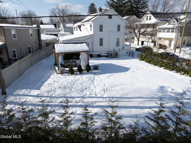 36 Ash Street, Saratoga Springs, NY 12866