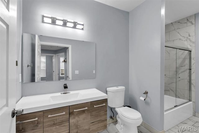 1236 Gardens Circle Drive C, St Louis, MO 63125