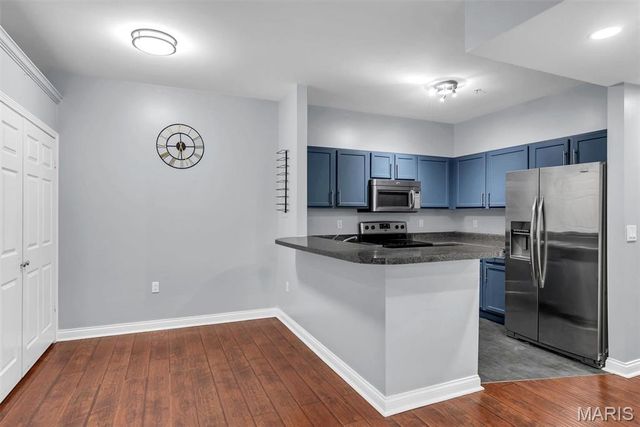 1236 Gardens Circle Drive C, St Louis, MO 63125