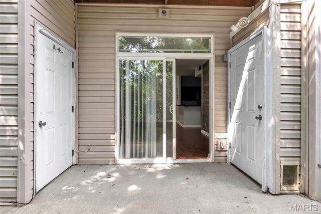 1236 Gardens Circle Drive C, St Louis, MO 63125
