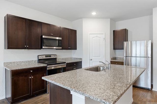 824 Cinnamon Teal, Seguin, TX 78155