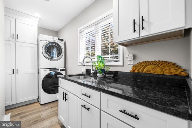 1806 ROLAND AVE, Ruxton, MD 21204