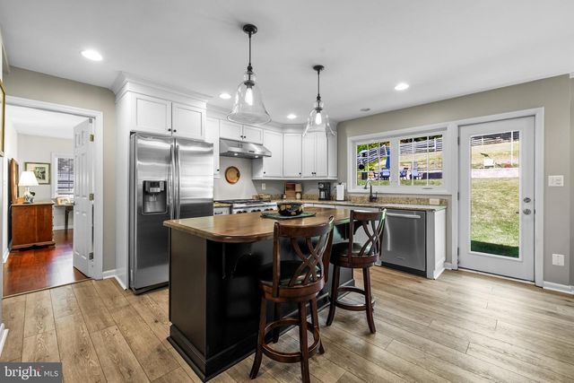 1806 ROLAND AVE, Ruxton, MD 21204