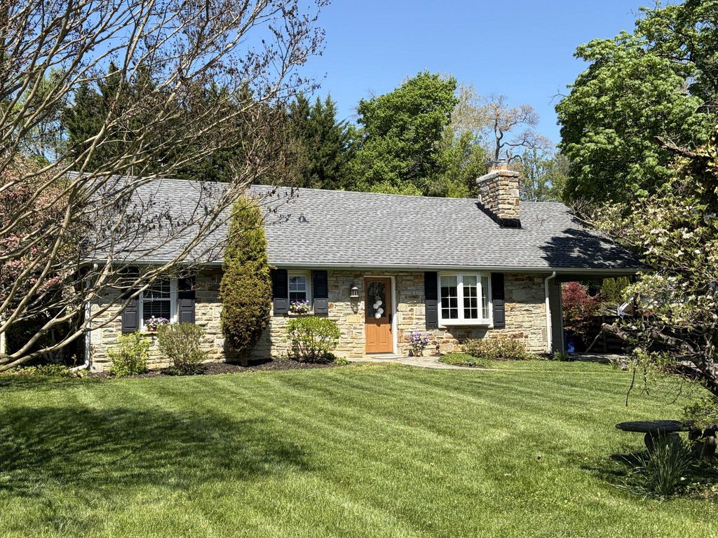 1806 ROLAND AVE, Ruxton, MD 21204