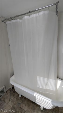 2248 East Avenue, Akron, OH 44314