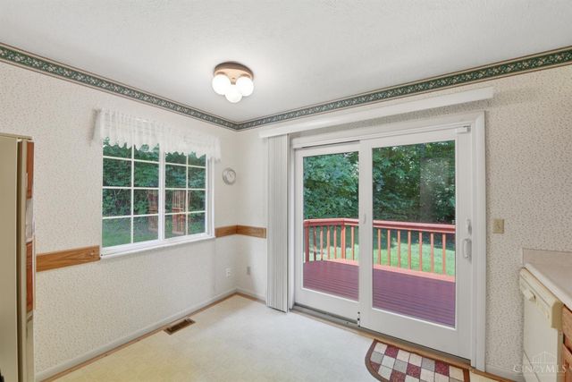 5237 S Eaglesnest Drive, Green Twp, OH 45248