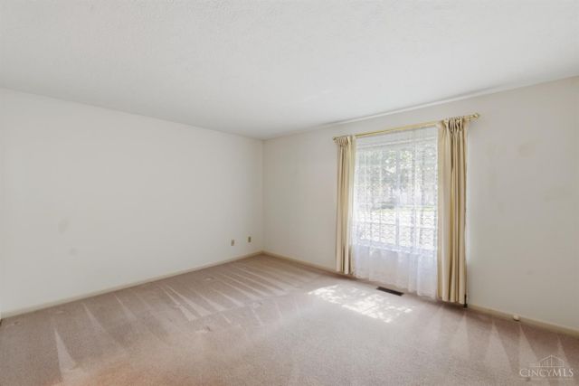 5237 S Eaglesnest Drive, Green Twp, OH 45248