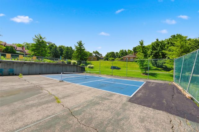 5237 S Eaglesnest Drive, Green Twp, OH 45248