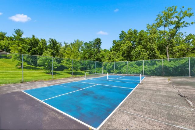 5237 S Eaglesnest Drive, Green Twp, OH 45248