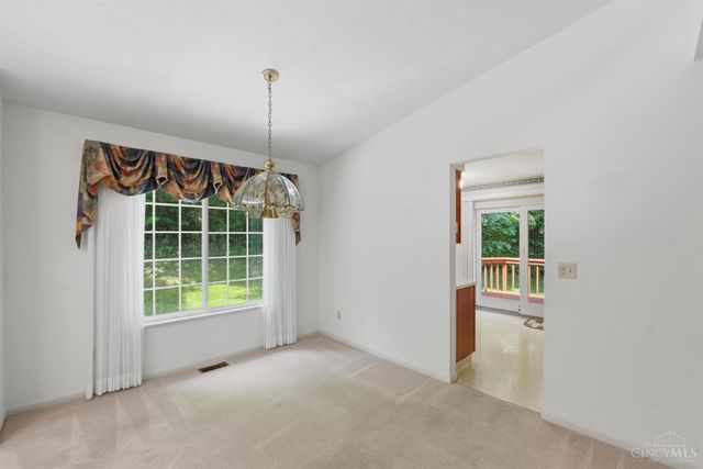 5237 S Eaglesnest Drive, Green Twp, OH 45248