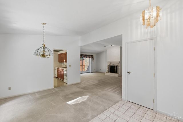 5237 S Eaglesnest Drive, Green Twp, OH 45248