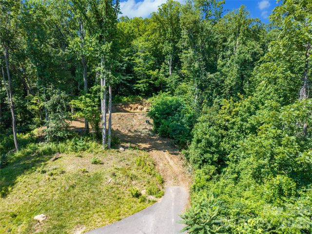 51 Wind Stone Drive, Asheville, NC 28804
