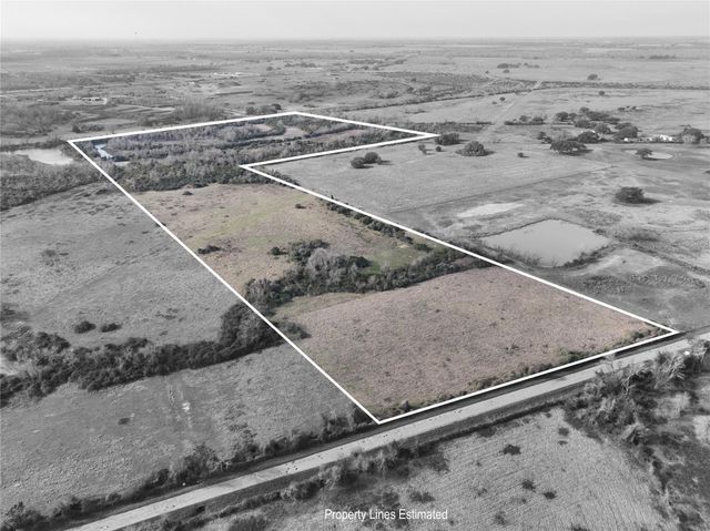 000 Schindler Road, Alleyton, TX 78935