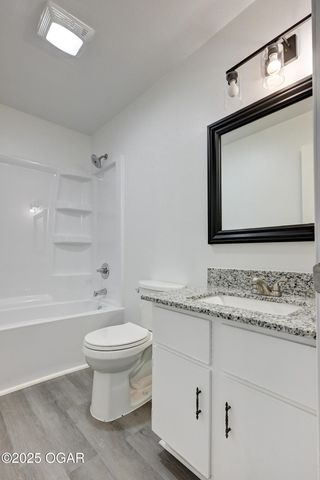 1007 S St Louis Avenue 6B, Joplin, MO 64801