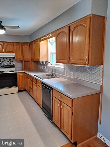 25 JUDY ST, Petersburg, WV 26847