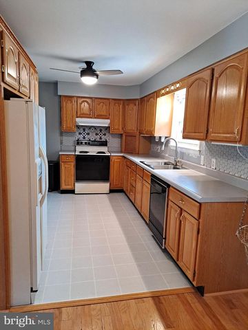 25 JUDY ST, Petersburg, WV 26847