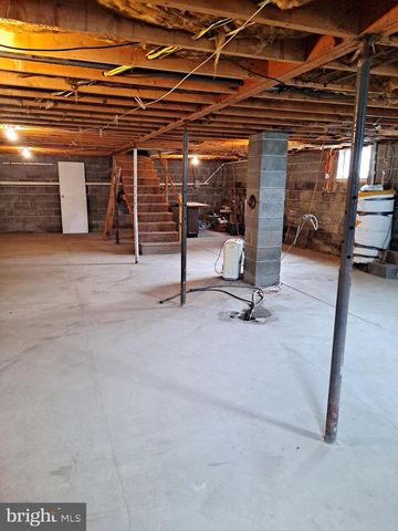 25 JUDY ST, Petersburg, WV 26847