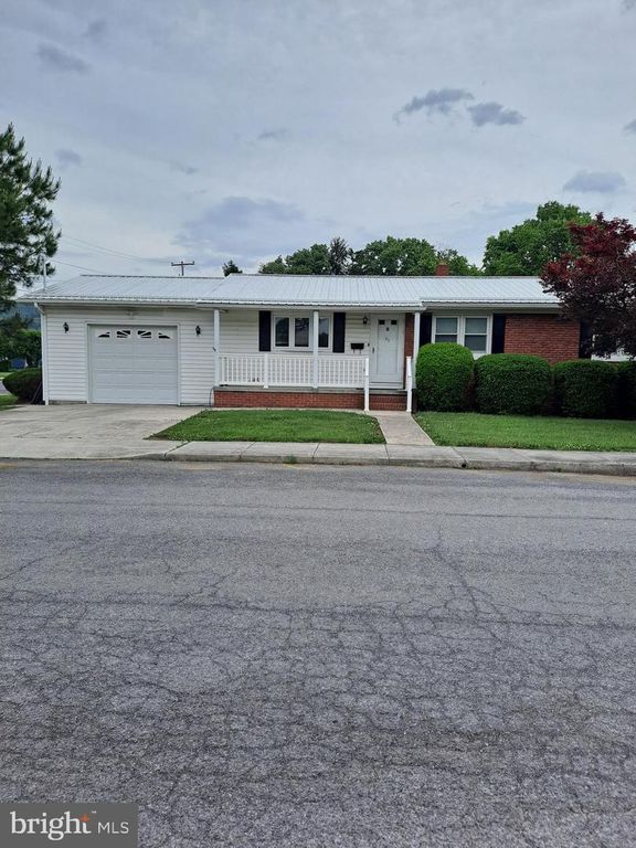 25 JUDY STREET, Petersburg, WV 26847