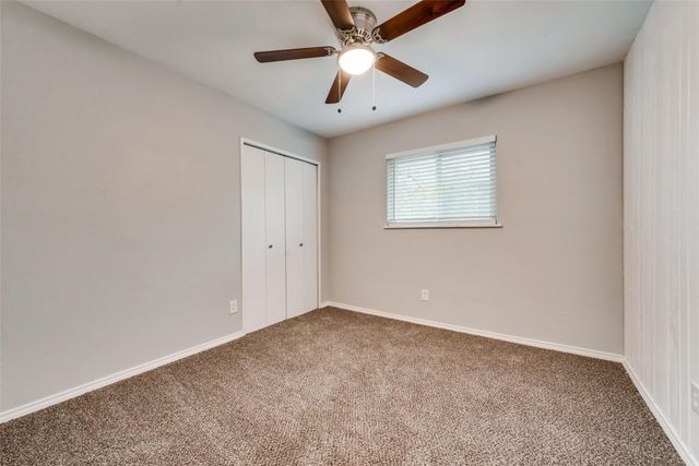 2122 Foxcroft Lane, Arlington, TX 76014