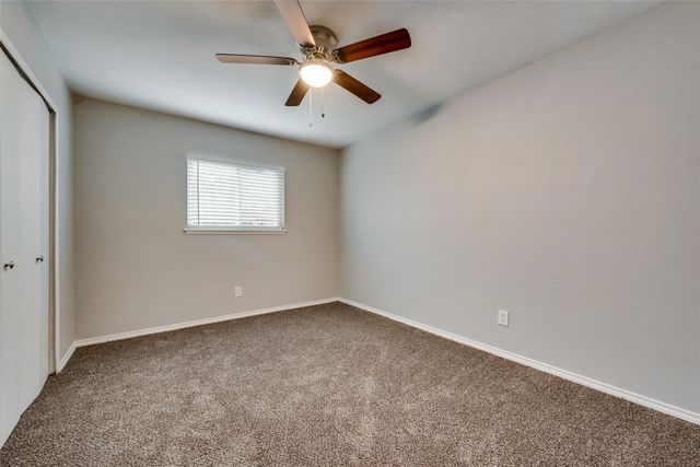 2122 Foxcroft Lane, Arlington, TX 76014