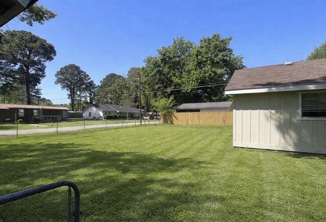 22158 Big Oak Drive, Flint, TX 75762