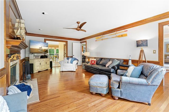 8085 Willow Tree Way, Alpharetta, GA 30005