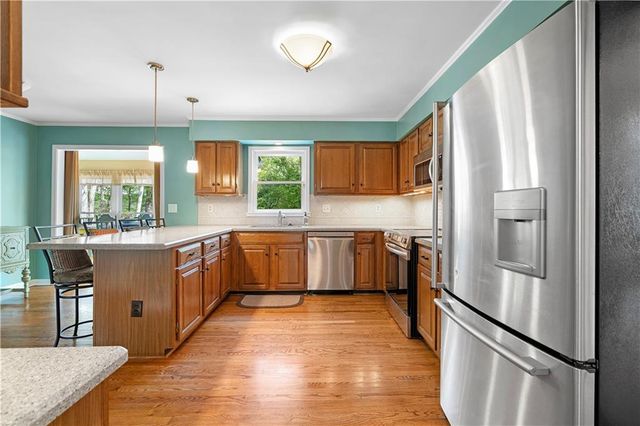 8085 Willow Tree Way, Alpharetta, GA 30005