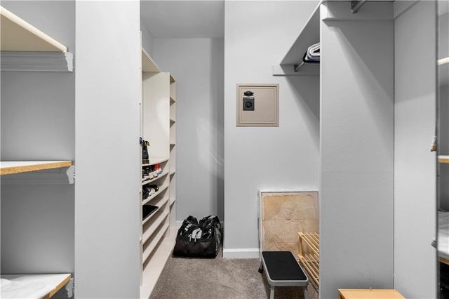 8085 Willow Tree Way, Alpharetta, GA 30005