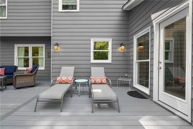 8085 Willow Tree Way, Alpharetta, GA 30005