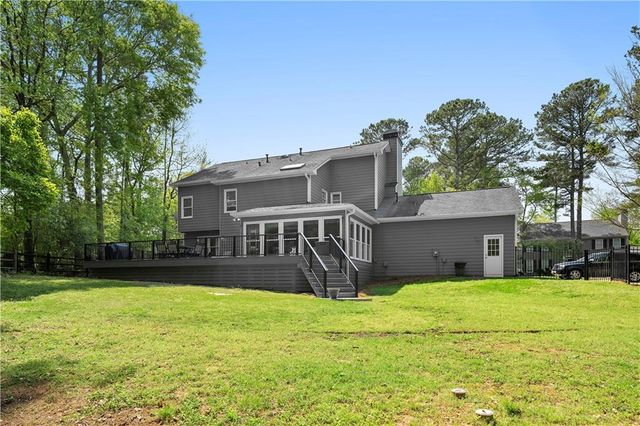 8085 Willow Tree Way, Alpharetta, GA 30005