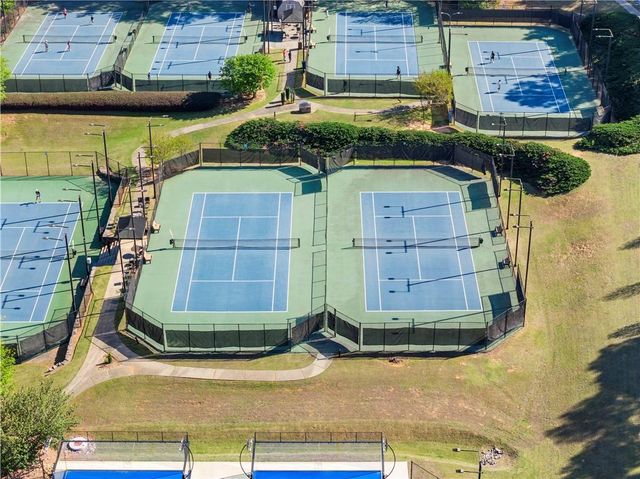 8085 Willow Tree Way, Alpharetta, GA 30005