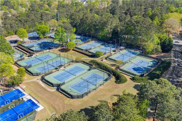 8085 Willow Tree Way, Alpharetta, GA 30005