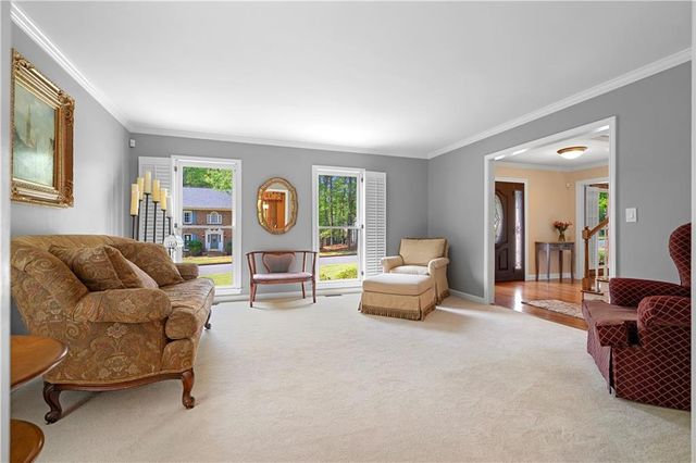 8085 Willow Tree Way, Alpharetta, GA 30005