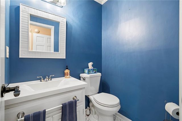 8085 Willow Tree Way, Alpharetta, GA 30005