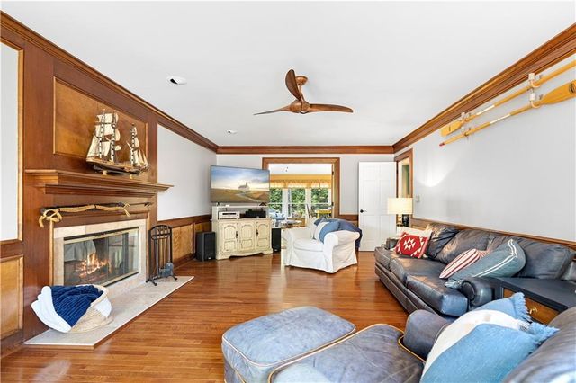 8085 Willow Tree Way, Alpharetta, GA 30005