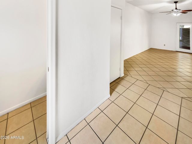 8605 N 67TH Lane, Peoria, AZ 85345