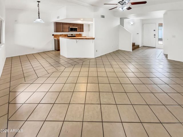 8605 N 67TH Lane, Peoria, AZ 85345