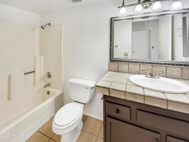 8605 N 67TH Lane, Peoria, AZ 85345