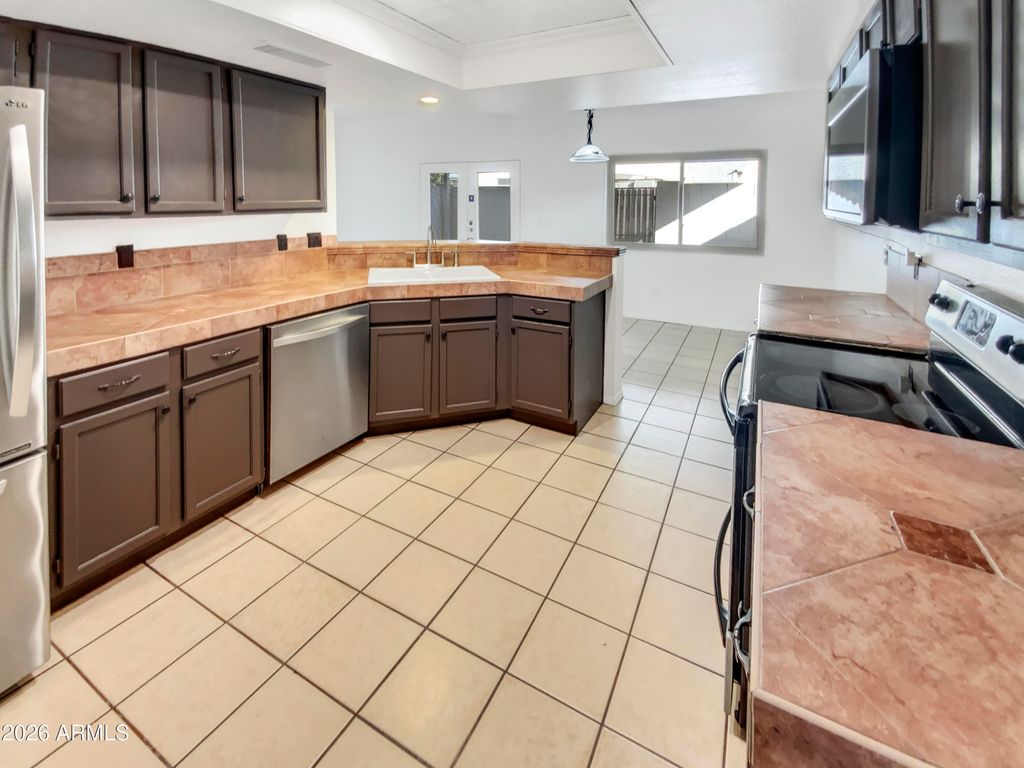 8605 N 67TH Lane, Peoria, AZ 85345 — photo 2