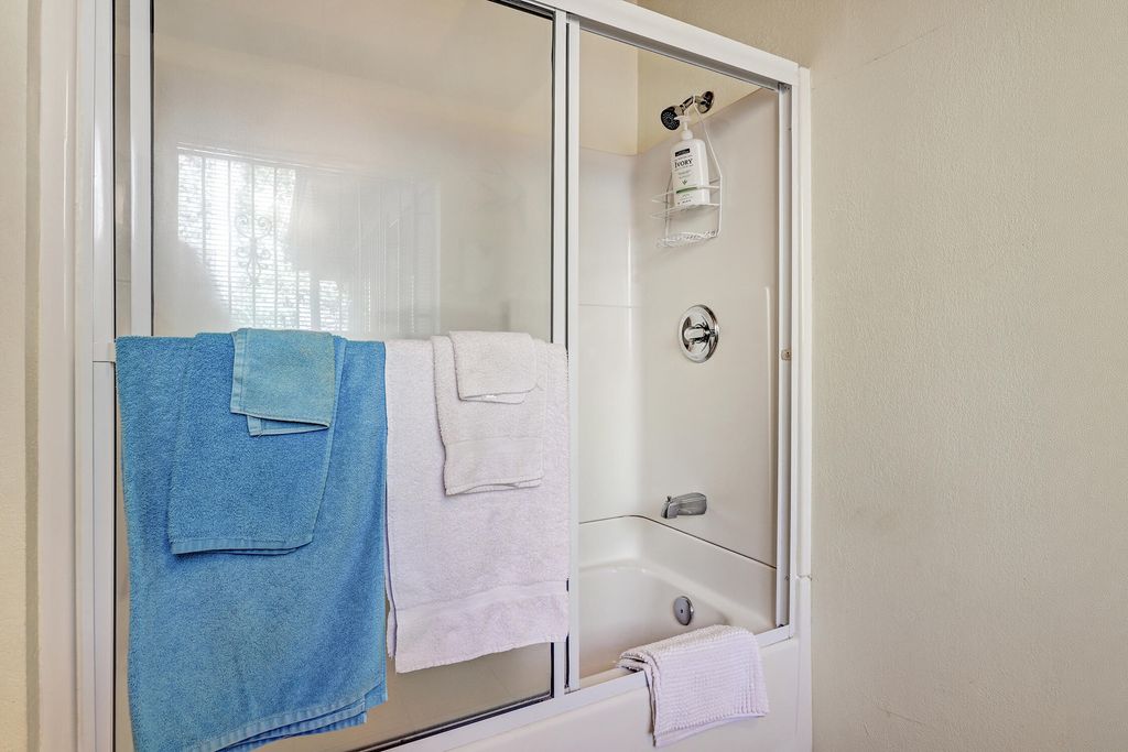 Image 17 of property listing at 729 San Diego Loop, Jemez Springs, NM 87025