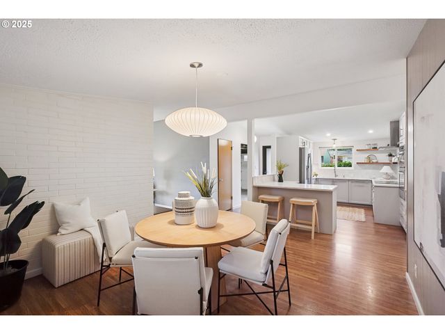 1935 Sw WYNWOOD Ave, Portland, OR 97225